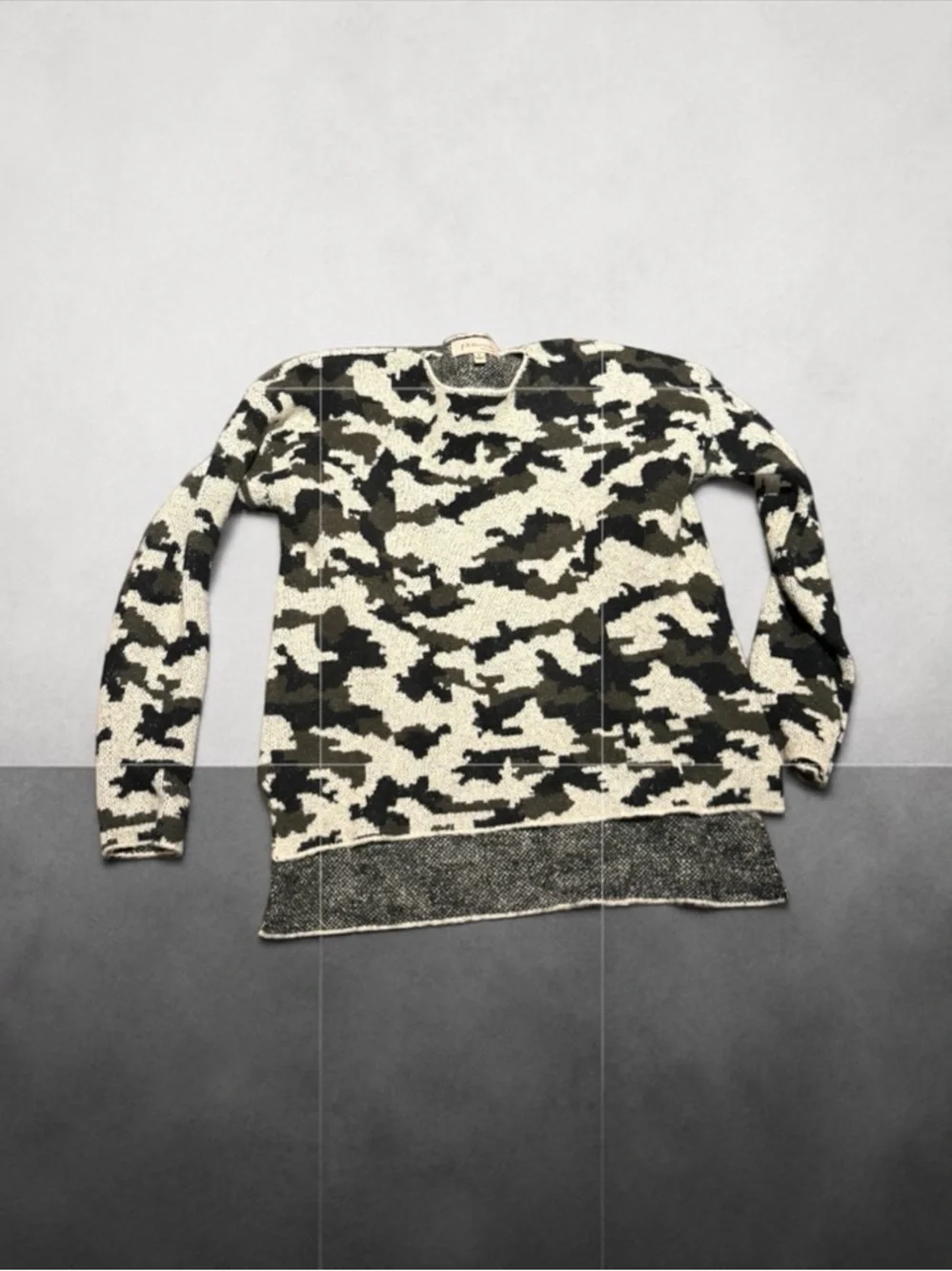 Philosophy, camo soft, plush sweater